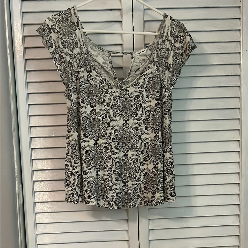 Bethany Mota Black and White Ruffled Blouse